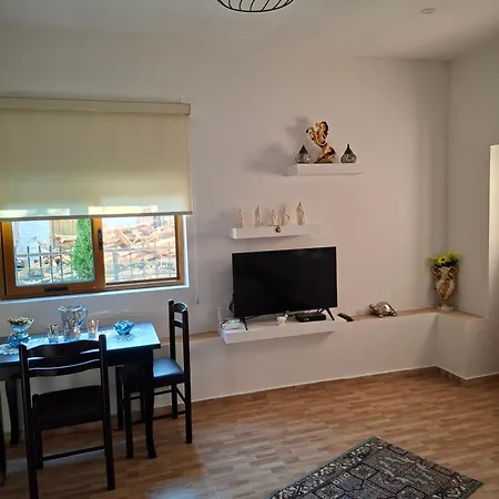 Apartment Laboti Quiet Librazhet