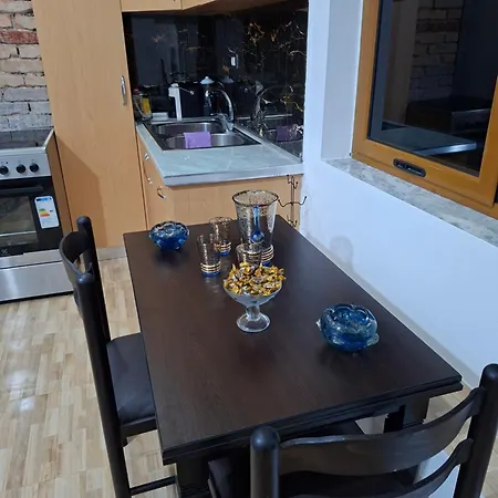 Laboti Quiet Apartment *