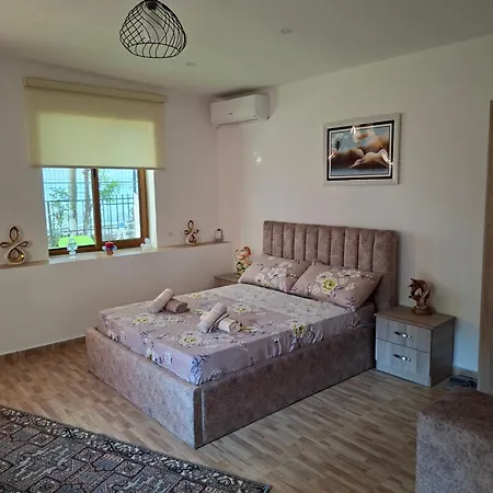 Apartment Laboti Quiet *